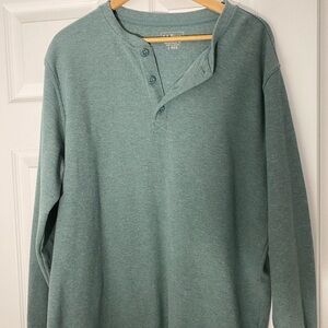 Men’s LL Bean Henley Shirt